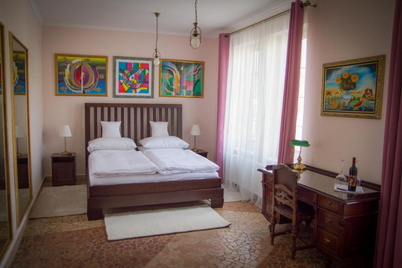Hotel Bojnicky Vinny Dom Bojnice Bagian luar foto